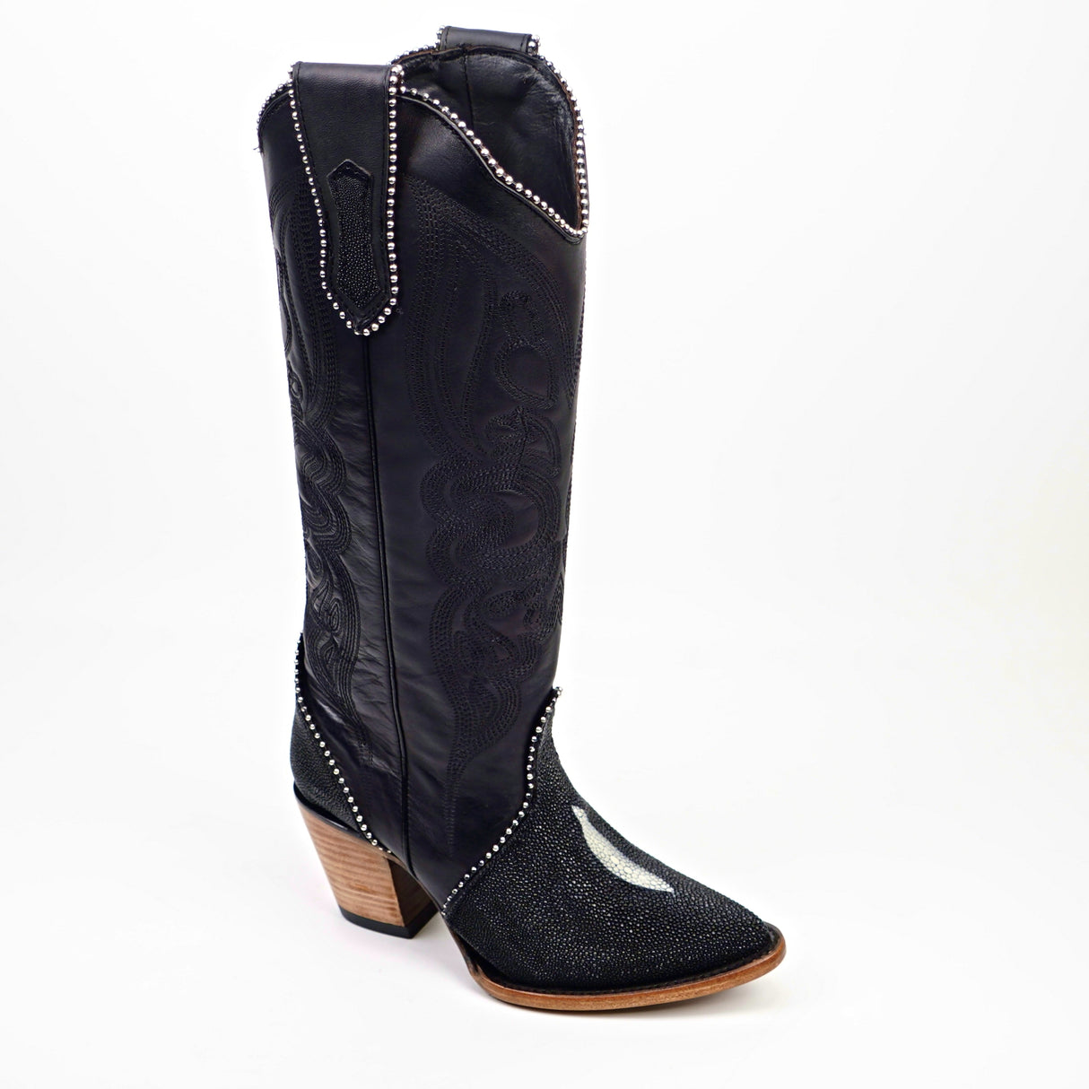 Linda Stingray Black - Tall Shaft - J Toe