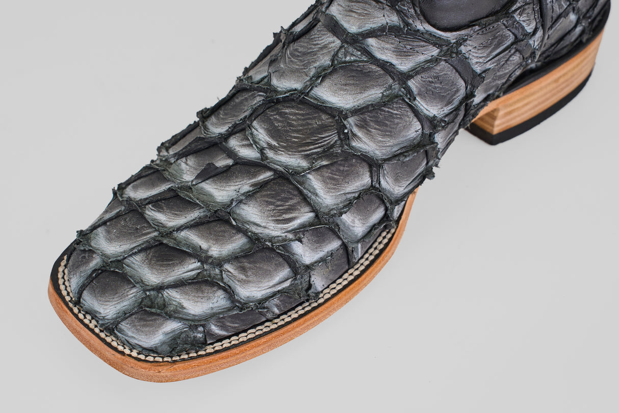 Conor - Newspaper - Square Toe